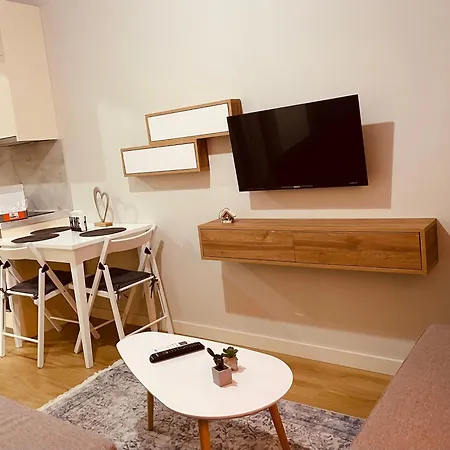 Apartment Near Center